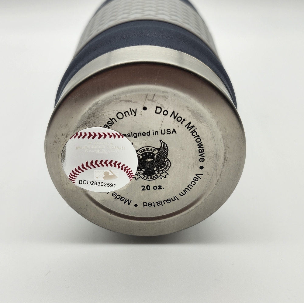 New York NY Yankees Vacuum Insulated Water Bottle Great American 20 Ounce MLB - Picture 4 of 7